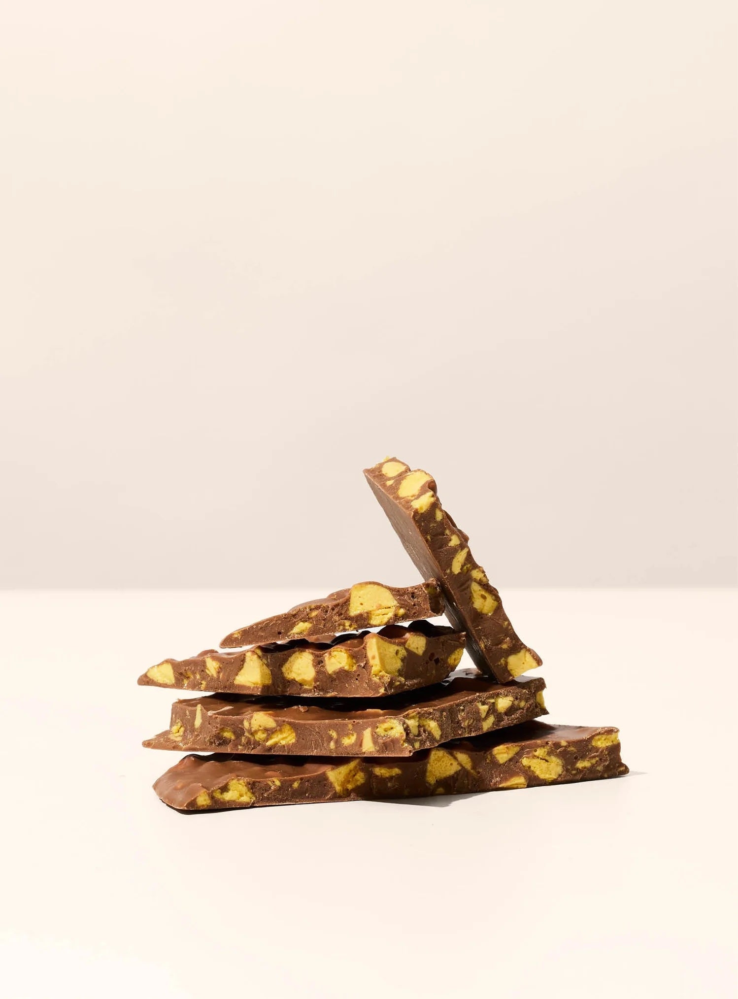Bennetts of Mangawhai artisan chocolate slab, premium New Zealand handmade chocolate block with smooth glossy finish, perfect for gifting or indulgence.