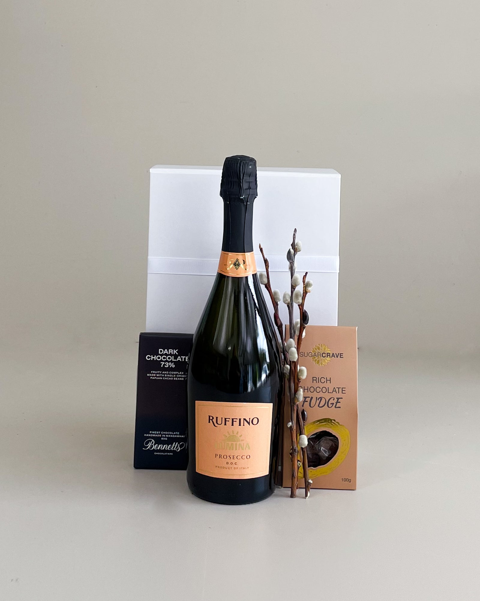 Drinks & Nibbles Gift Box