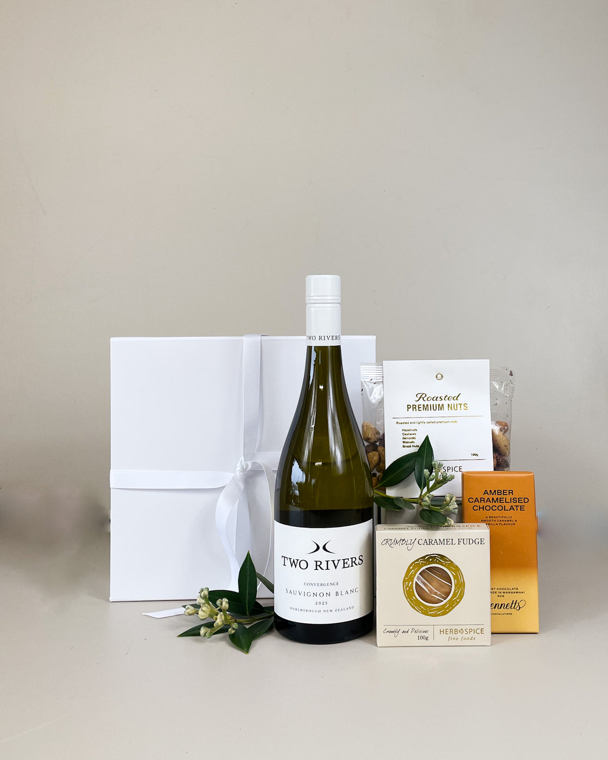 Drinks & Nibbles Gift Box