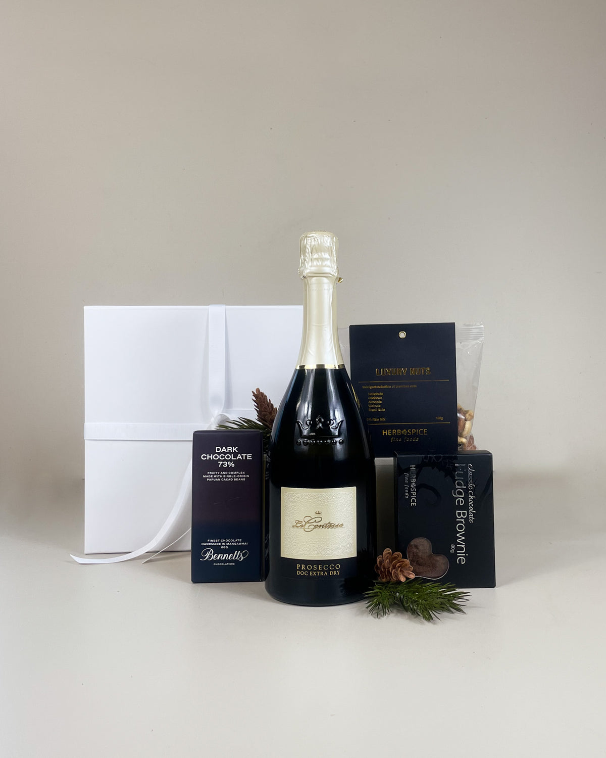 Drinks & Nibbles Gift Box