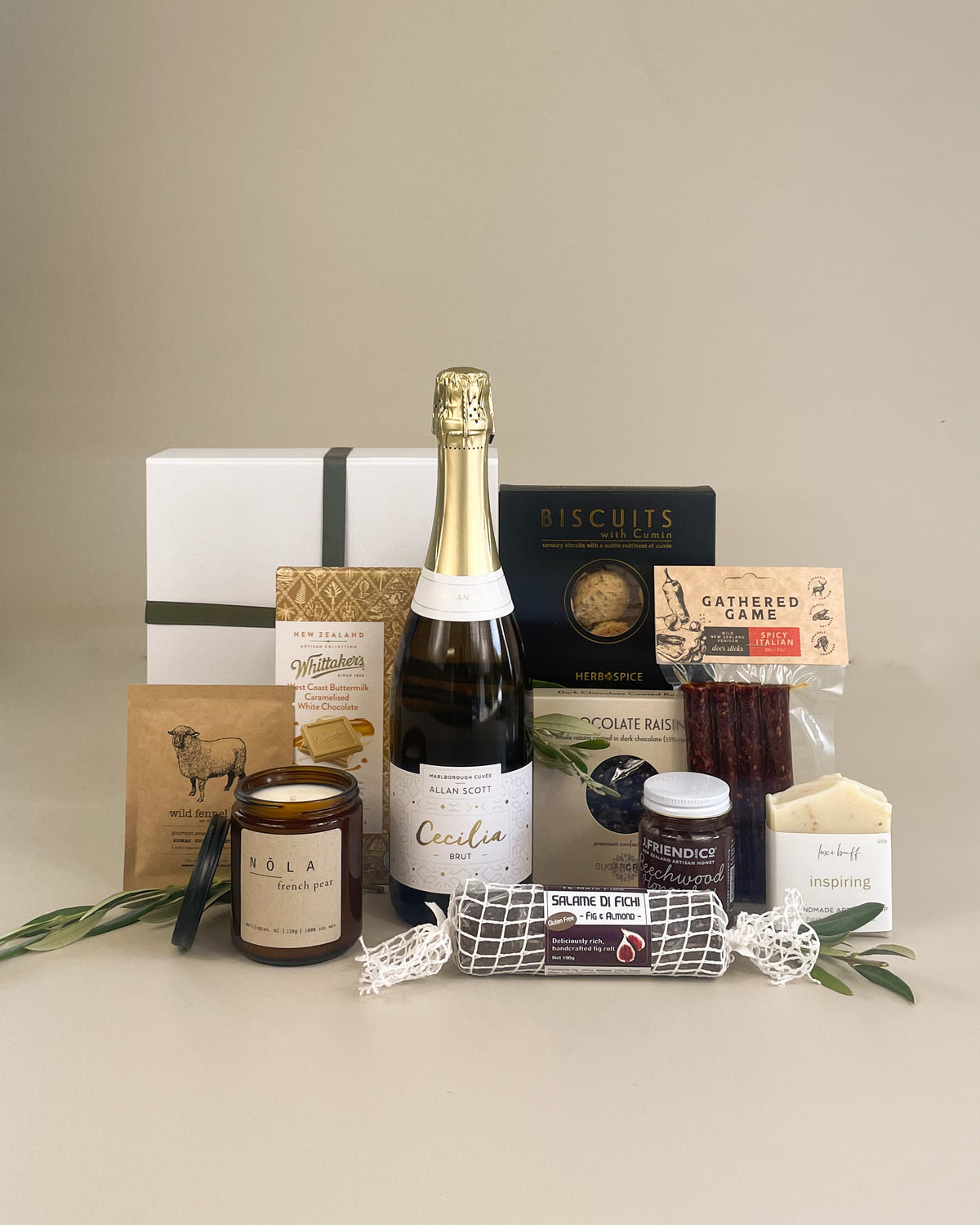 Simply New Zealand Gift Box