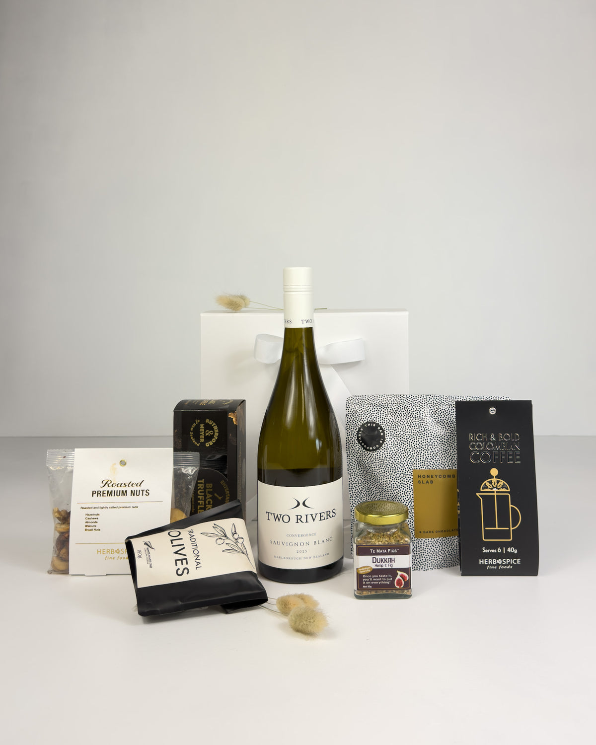 Special Appreciation New Zealand gift box with premium NZ wine and artisan gourmet food, ideal for thank you and corporate gifting.