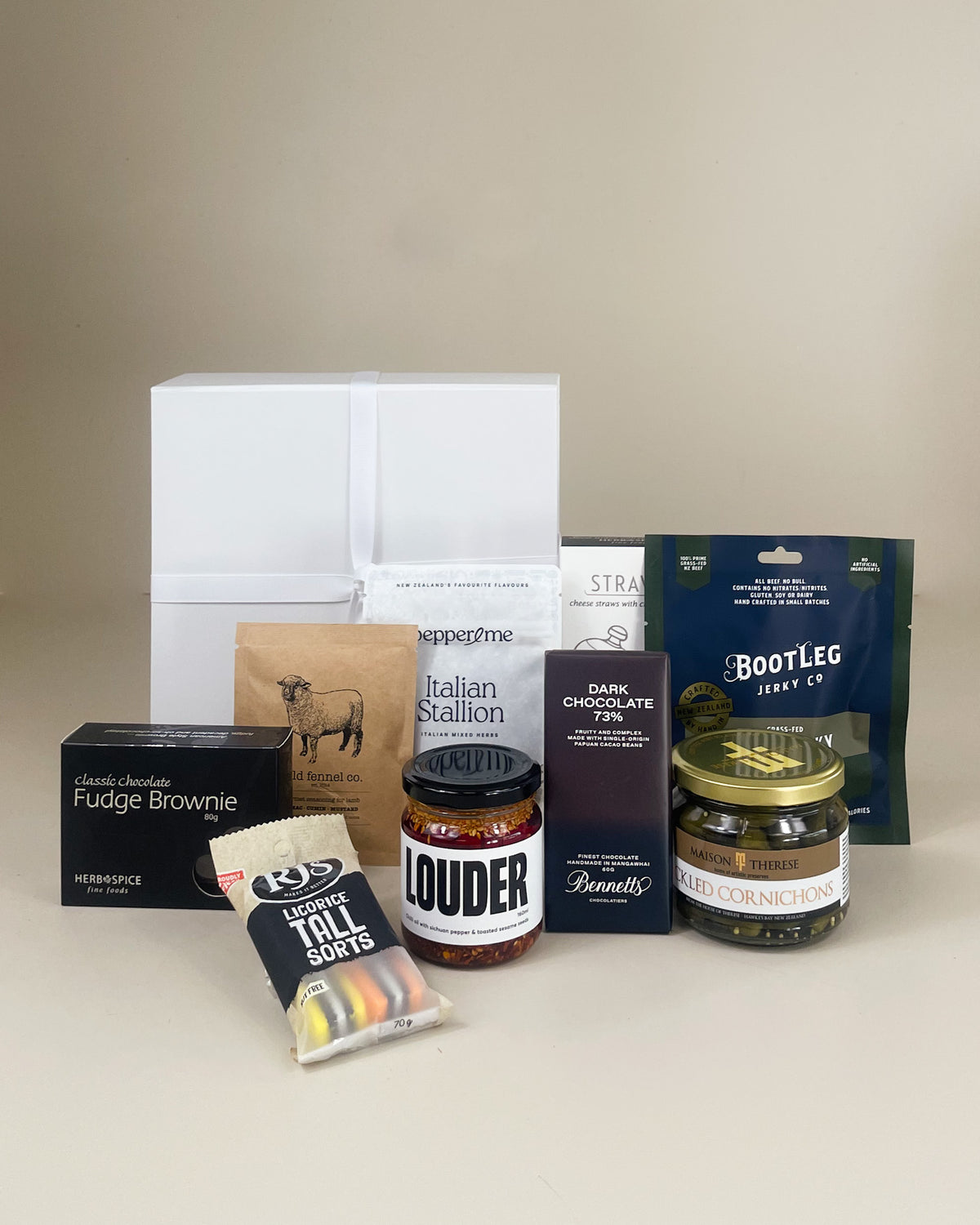 premium mens gift basket NZ gourmet spicy and sweet  treats