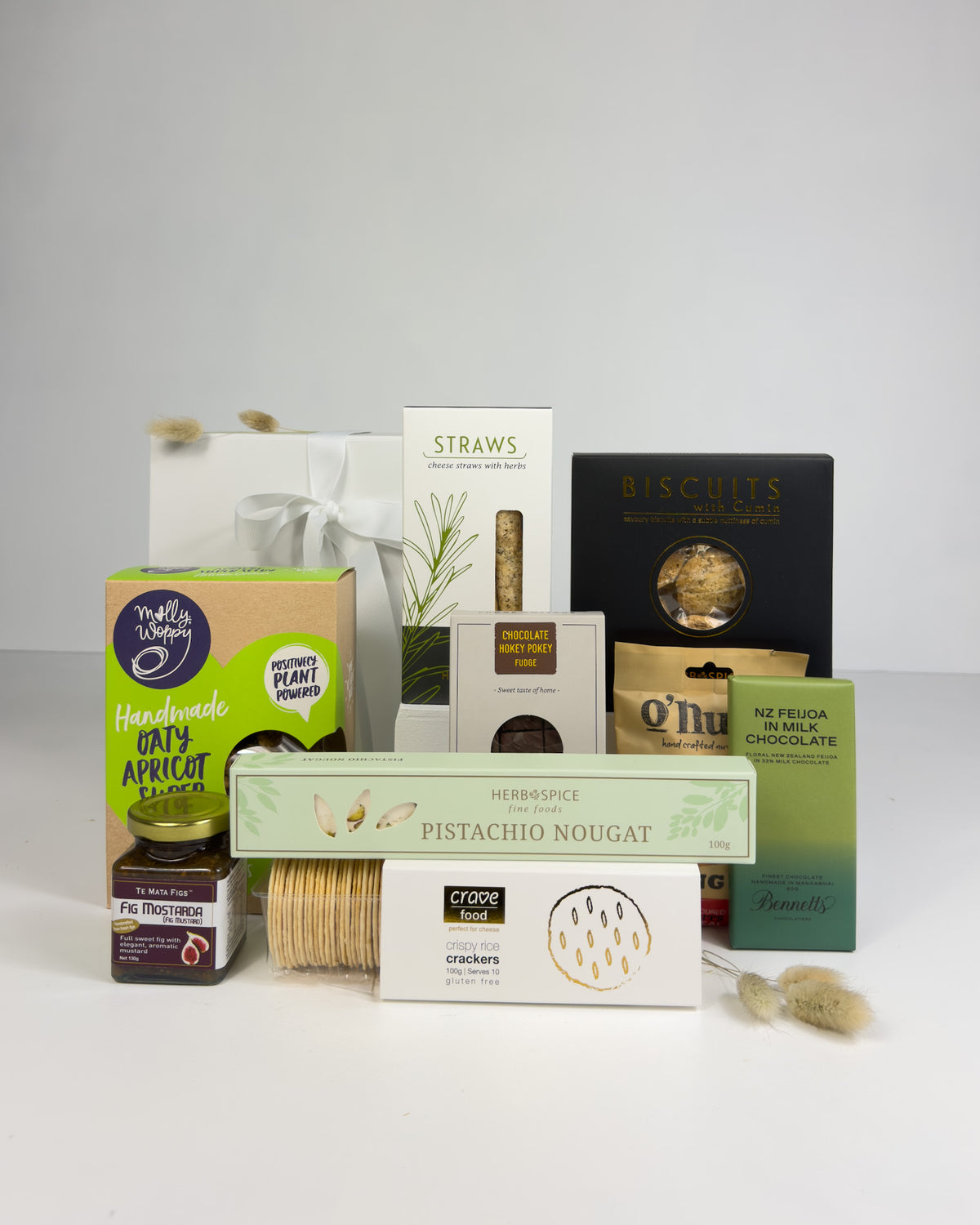 Gourmet Sharing Gift Box filled with New Zealand artisan sweet and savoury treats, premium gourmet foods and delicious snacks, ideal for birthdays, thank-you gifts, corporate gifting and sharing
