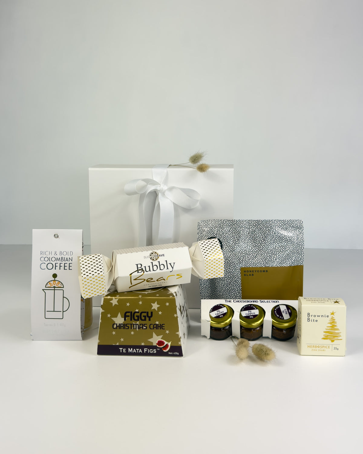 Traditional Christmas gift box with luxury figgy Christmas cake and New Zealand festive treats