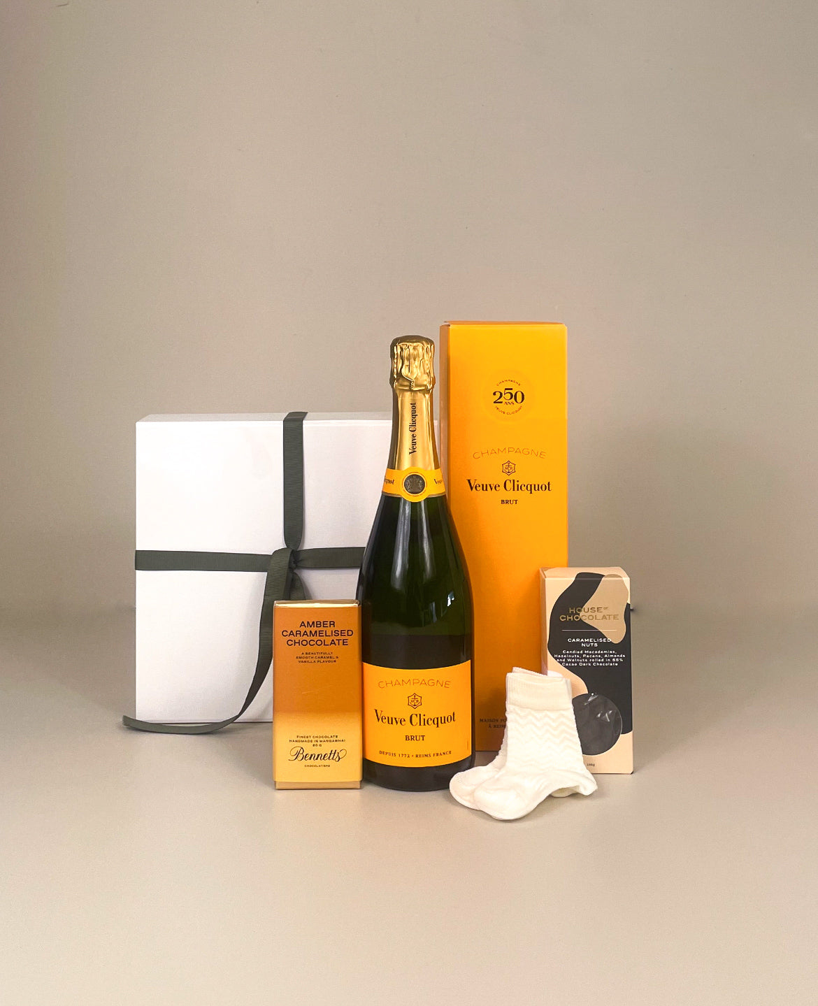 Veuve Clicquot Gift Box For The New Family