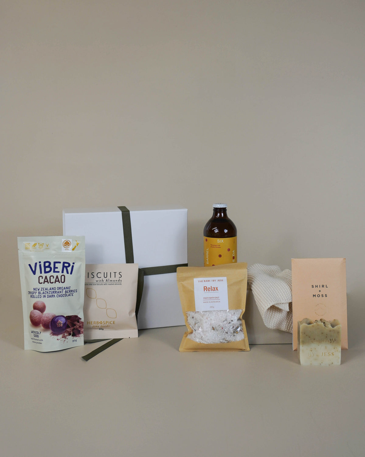 NZ Caring Natural Gift Box